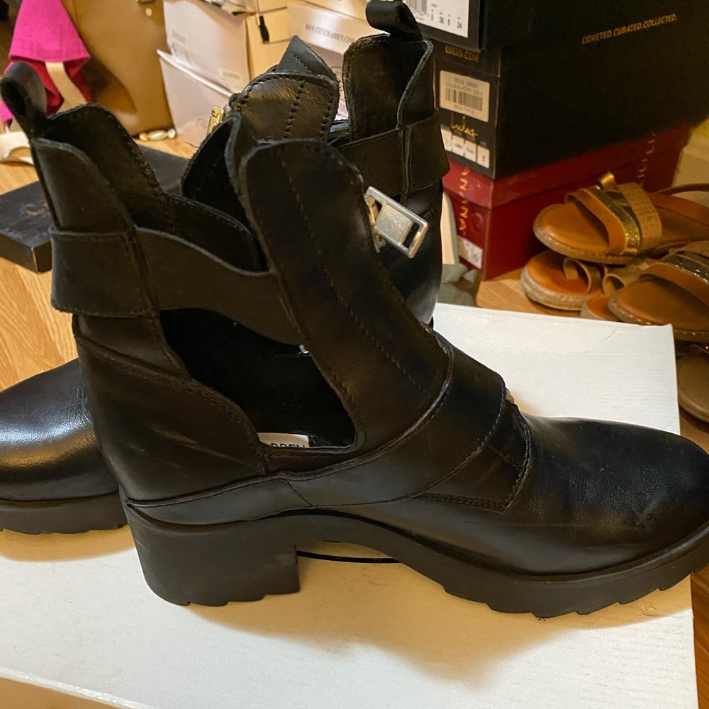 Shoes - Picture 3 of 3